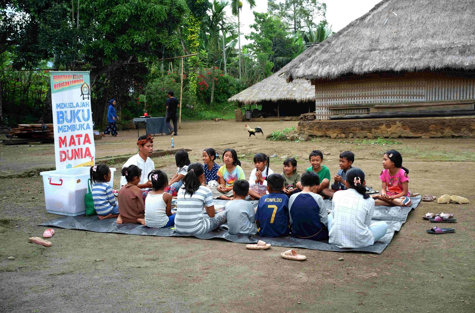 Cahaya di Kaki Rinjani :  Jejak Asuddin Menggerakkan Literasi di Bayan