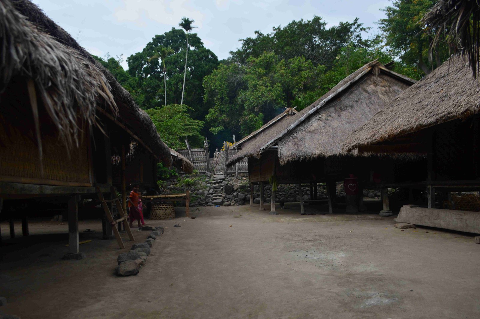 Rumah Warisan Leluhur Penyelamat Kala Bencana