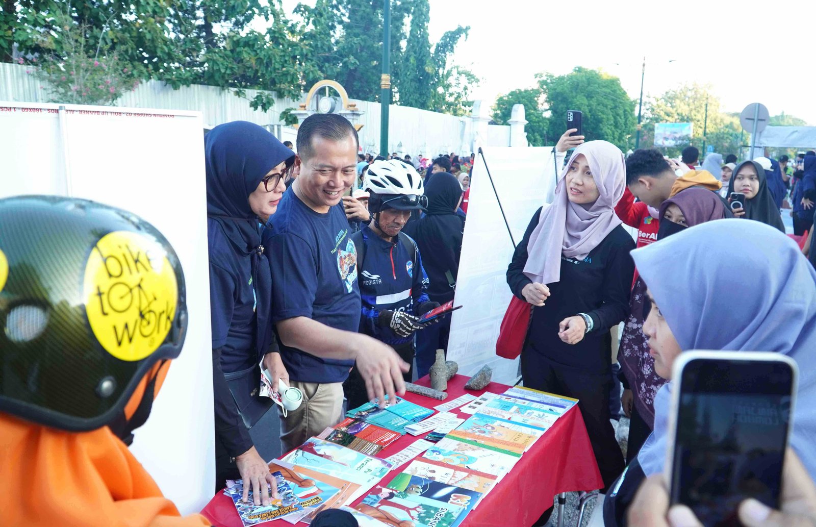 Geopark Rinjani Pamerkan Komik dan Cergam Kebencanaan